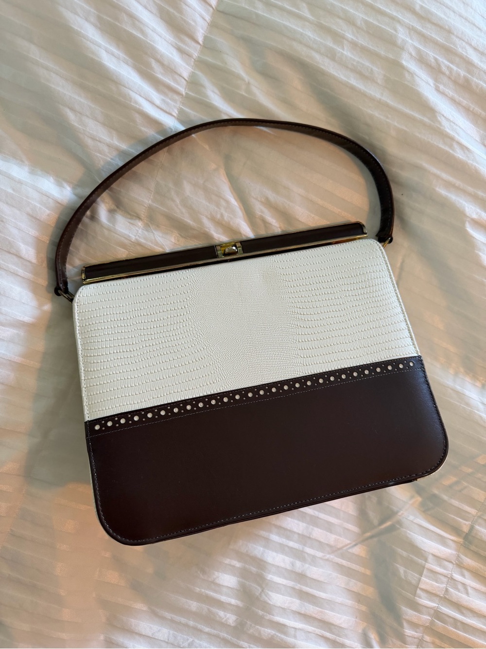 Vintage Classic Two-Tone White and Brown Women’s Top-Handle Bag